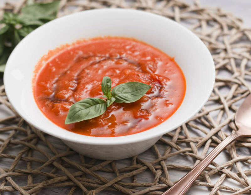 Sopa de tomate afrutada