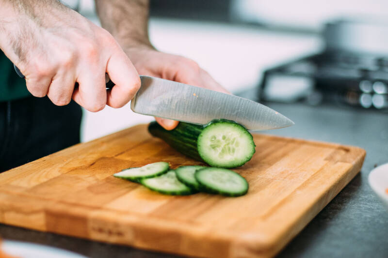 ¿Puedo comer pepino con piel?
