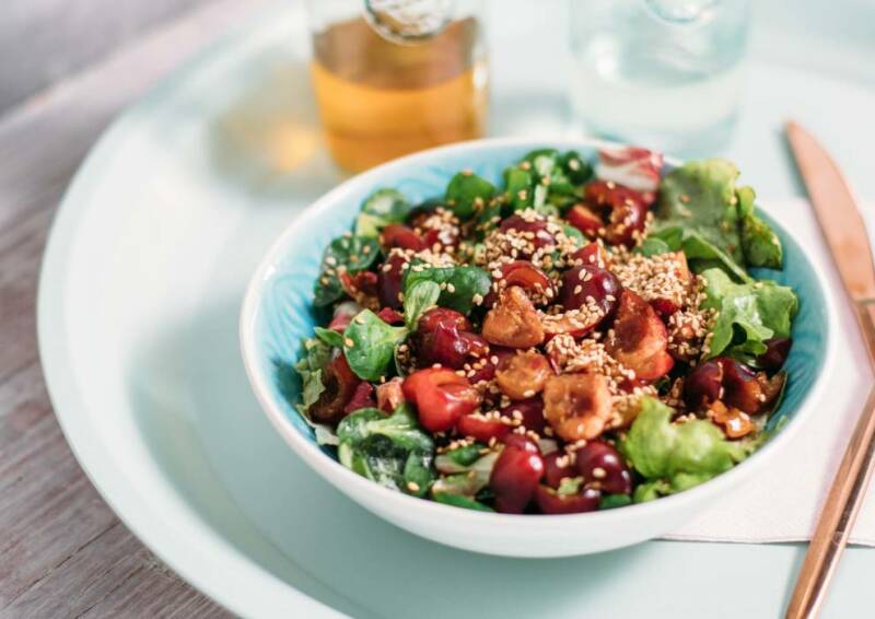 Ensalada de cereza y sésamo