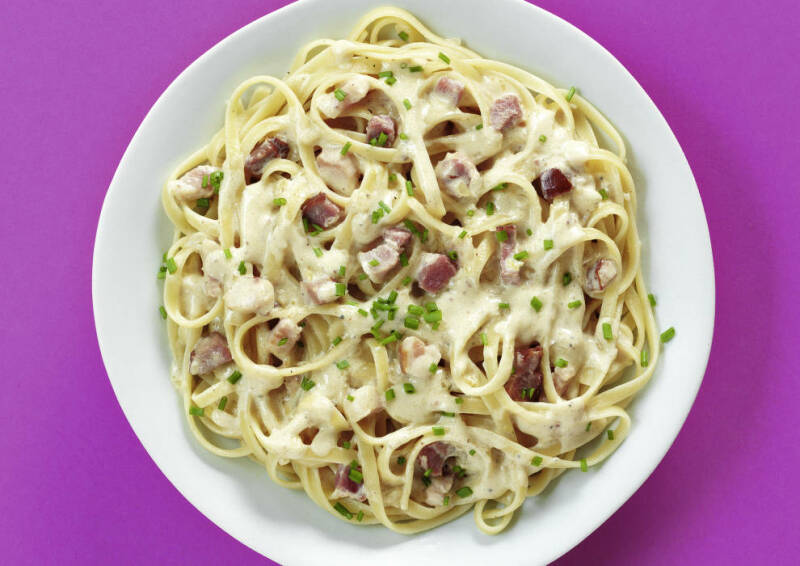 Linguine con tocino