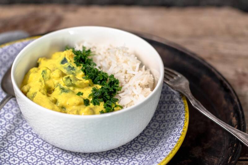 Curry de calabacín con almendras y garbanzos 11