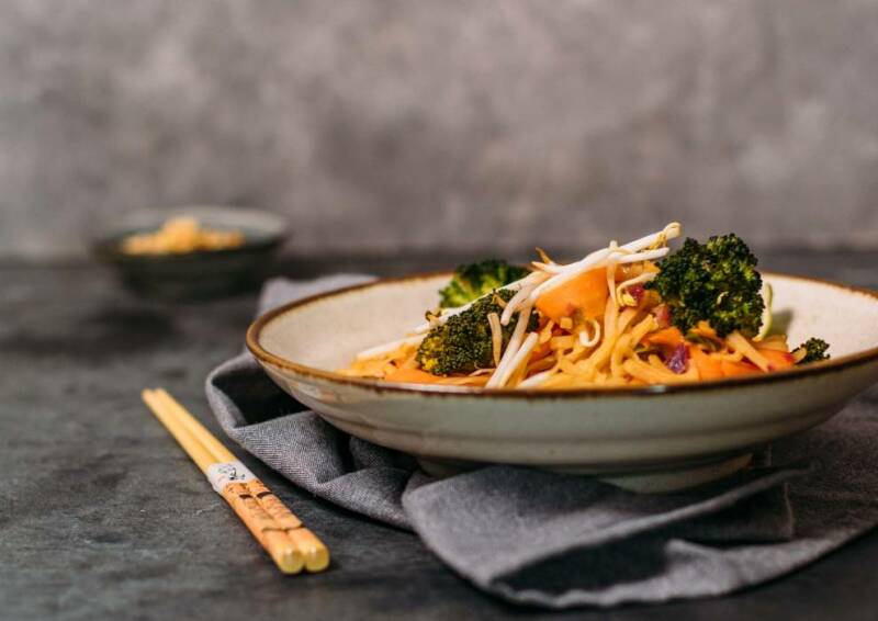 Pad Thai con brócoli