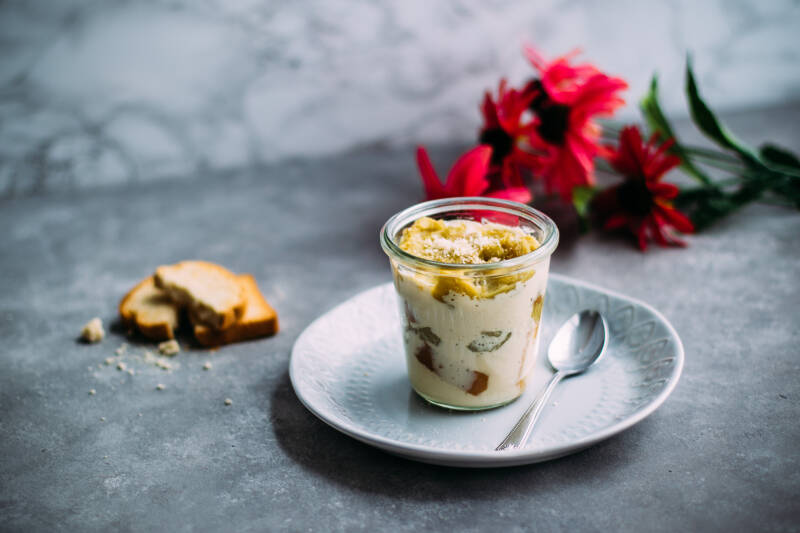 tiramisú de ruibarbo 2