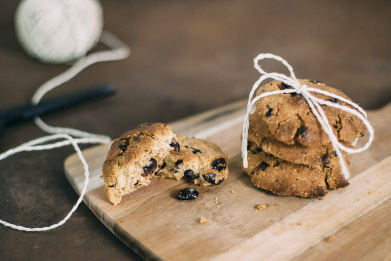 Galletas veganas de chocolate con arándanos