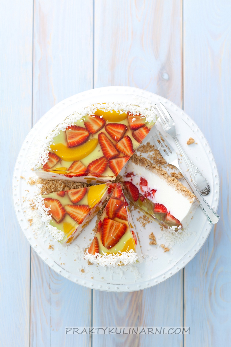 tarta de queso con yogur y fresas