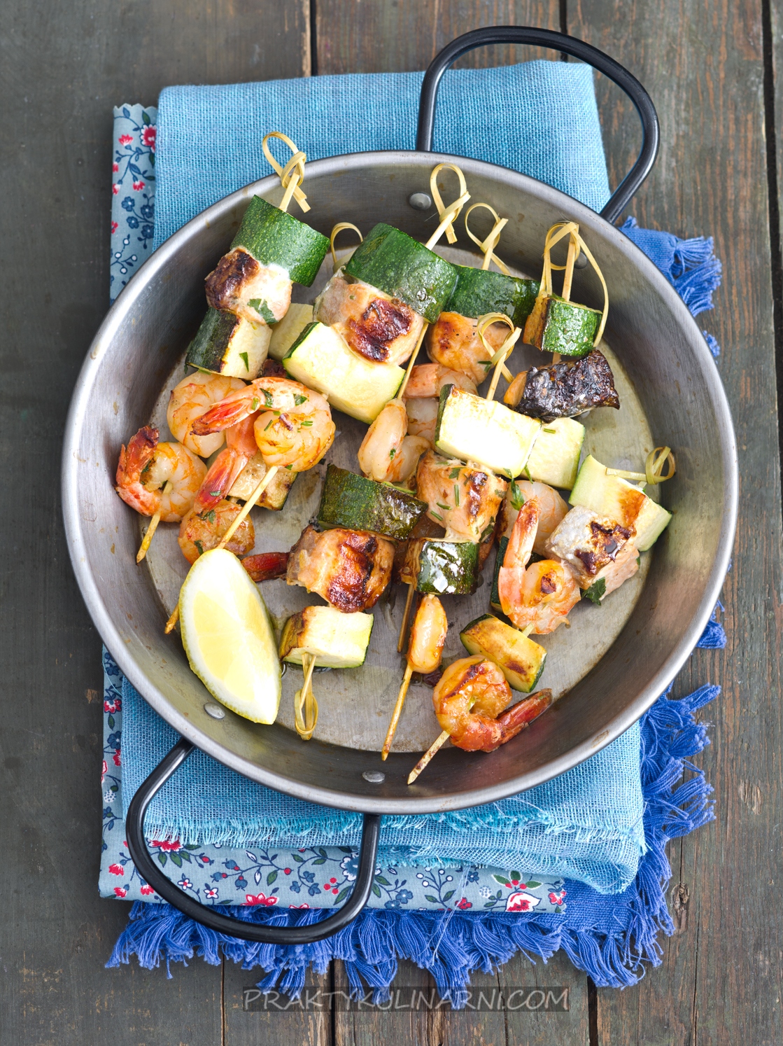Brocheta de camarón