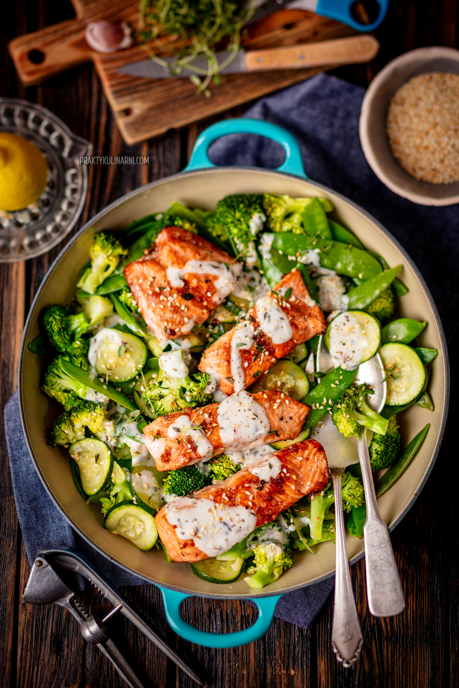 Salmón con salsa