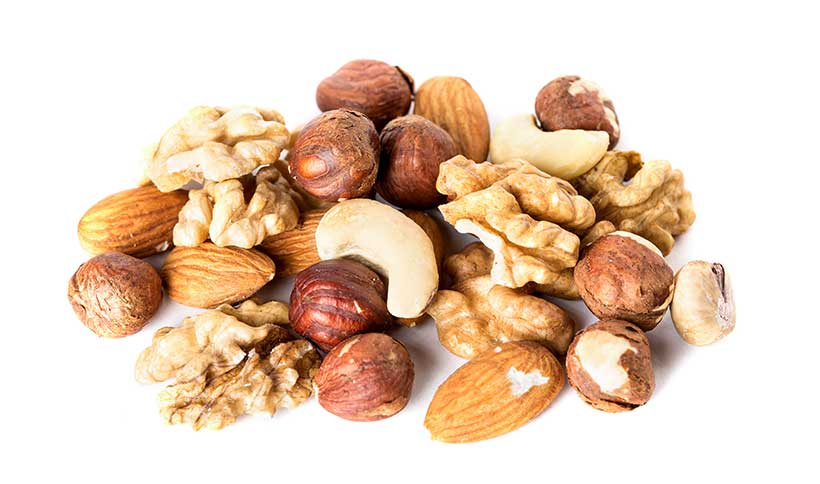 Frutos secos mixtos: almendras, avellanas, nueces de Brasil y nueces.