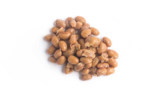 Natto fermentado japonés: la fuente alimenticia más alta de vitamina K2.