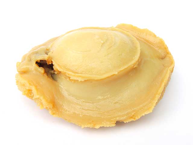 Gran Color Amarillo Crudo en Conchas.