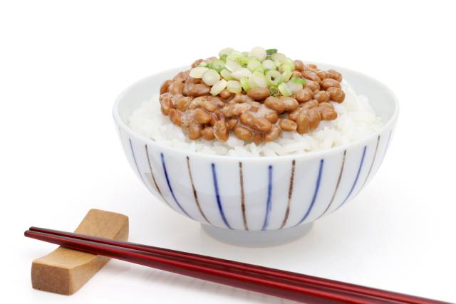 Natto: Soja japonesa fermentada.